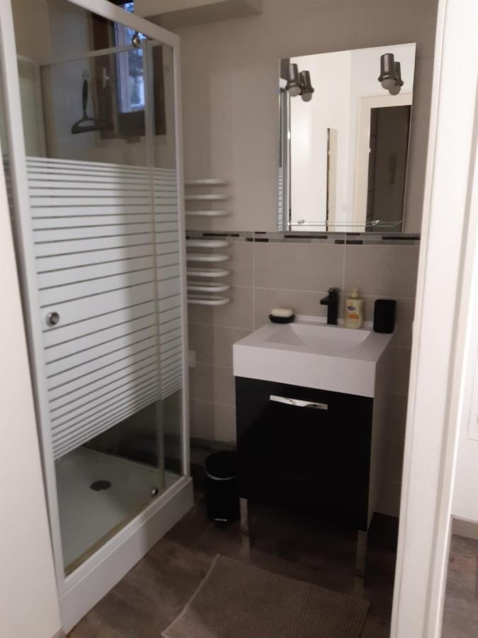 Joli Appartement T2 Agglo Troyes Sainte-Savine Esterno foto