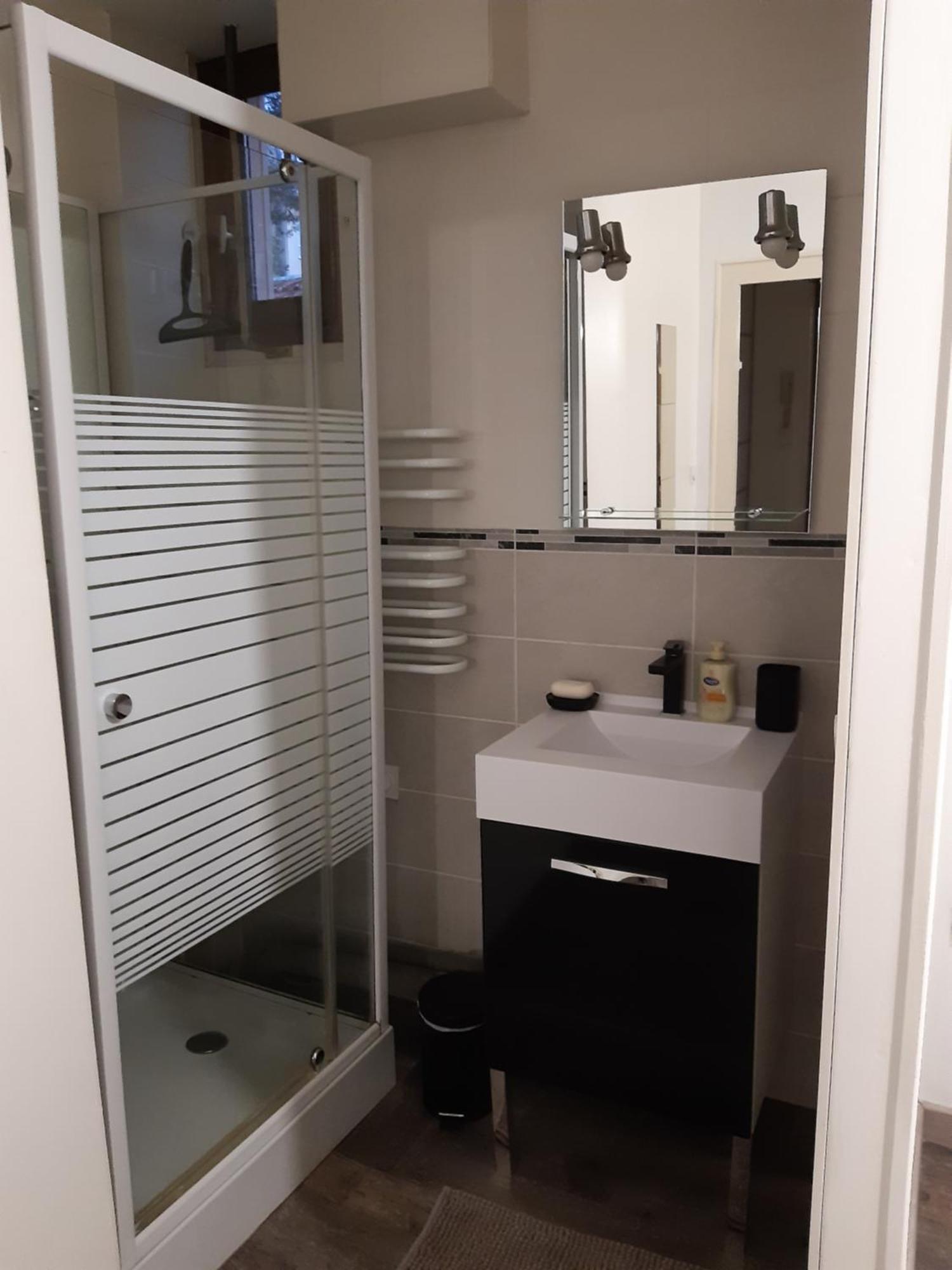 Joli Appartement T2 Agglo Troyes Sainte-Savine Esterno foto